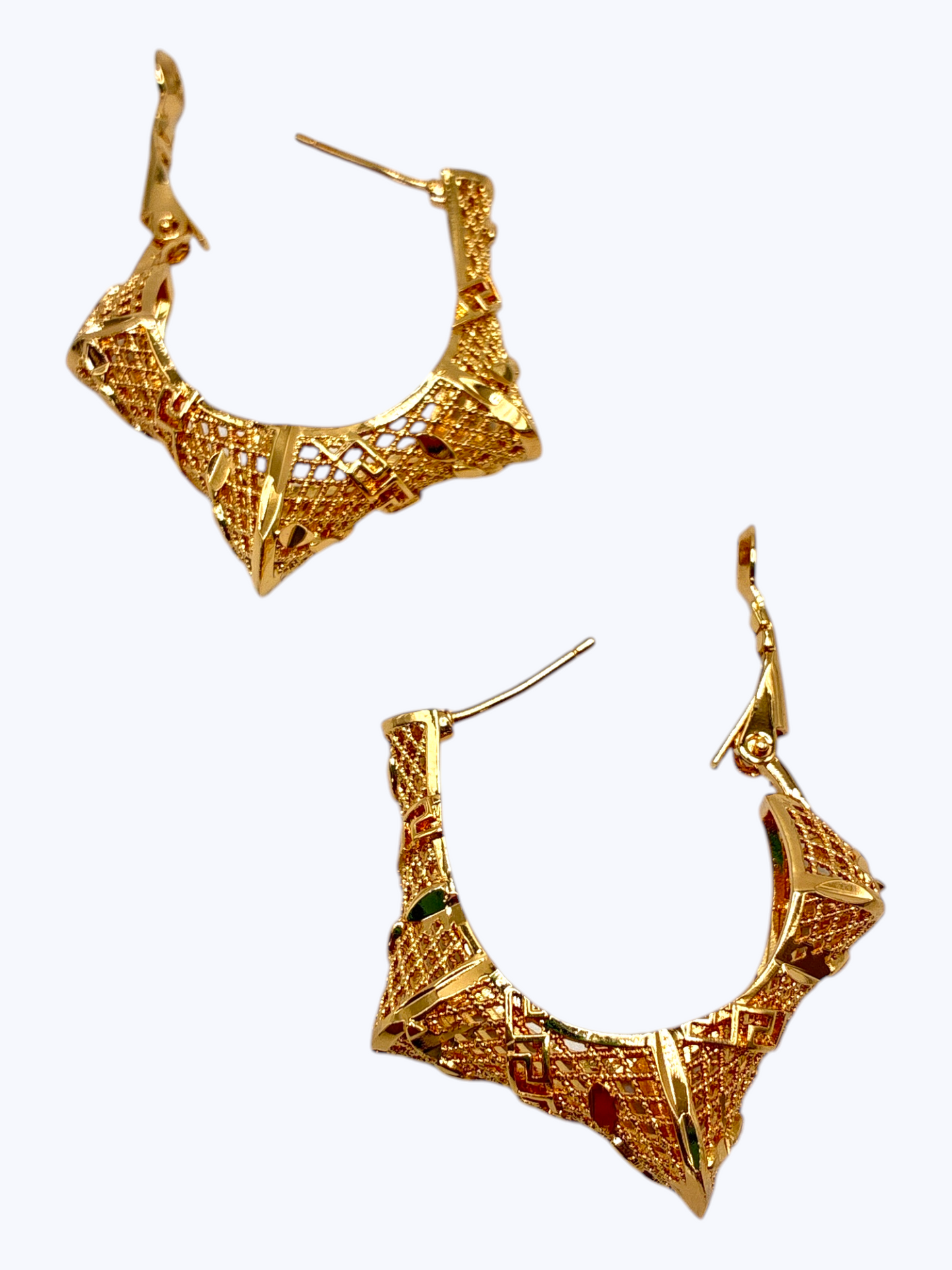 E2356 | Lace Cutout Statement Hoops | KE2643