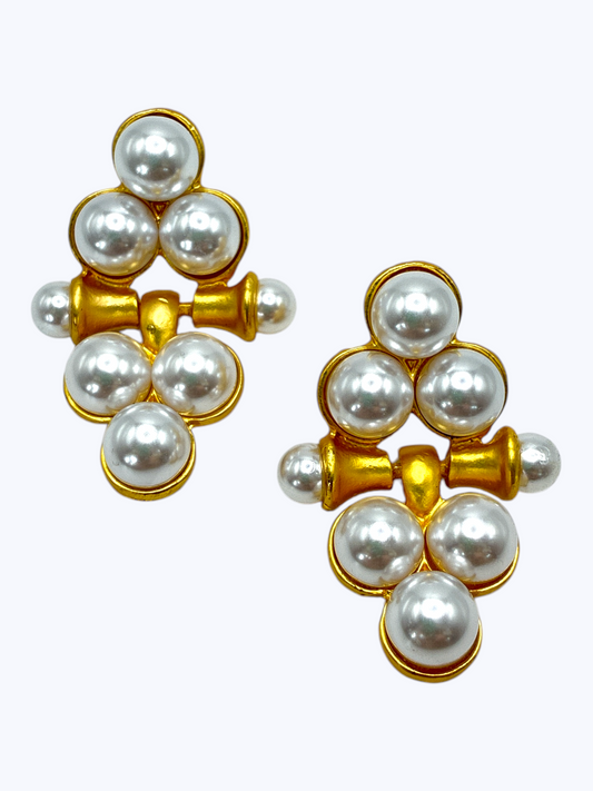 E0903 | Pearls Deco Rhombus Shape Drop Dangle Post Earrings | KE2857