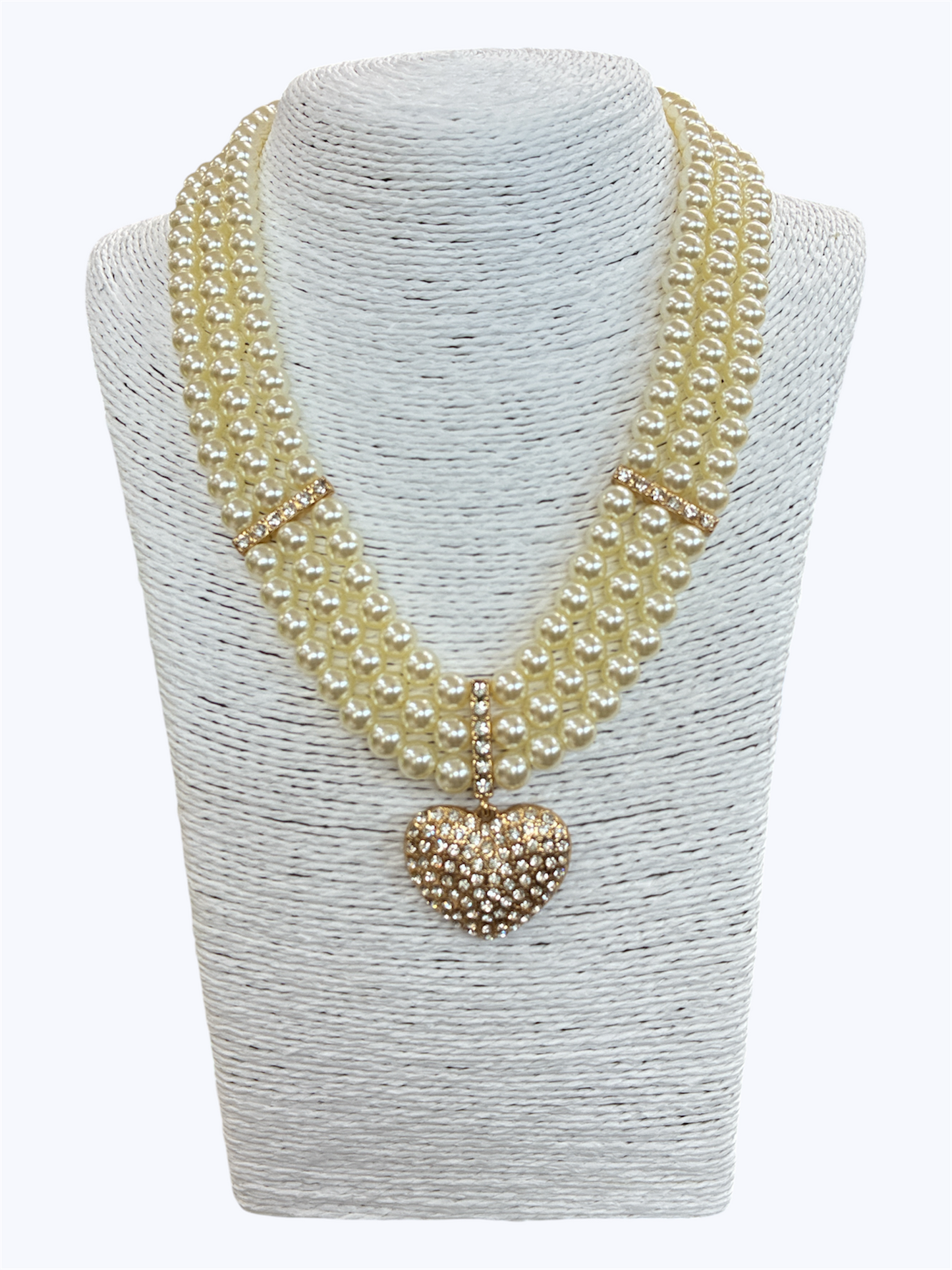 N3160|Heart  Shape Pendant Triple Pearl Strings Necklace|JCNE3081