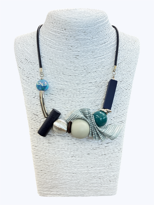 N5201 | Wooden and Fabric Necklace | NK26166