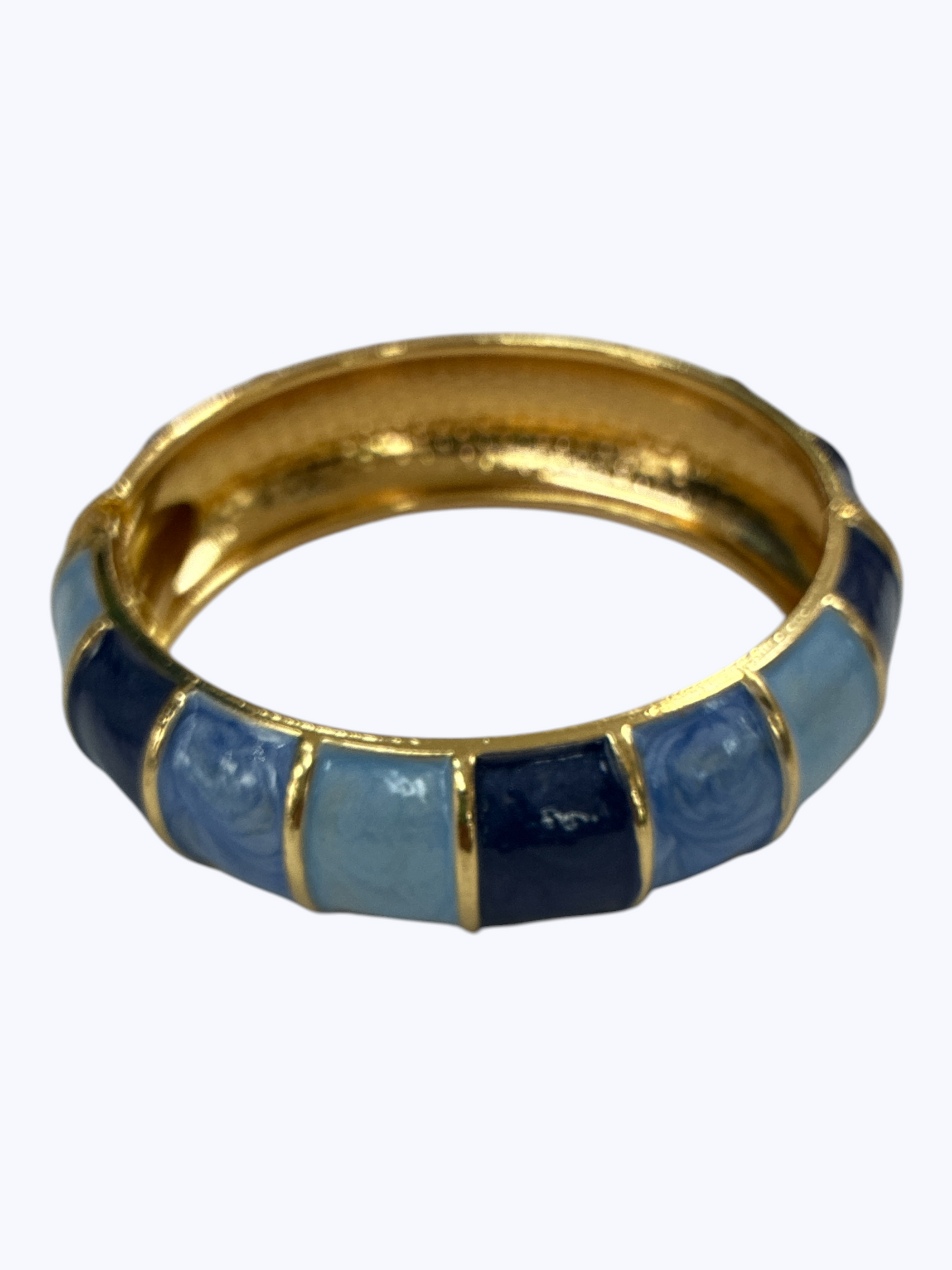 B0445 | Straight Striped Gold Bangle | BR26105