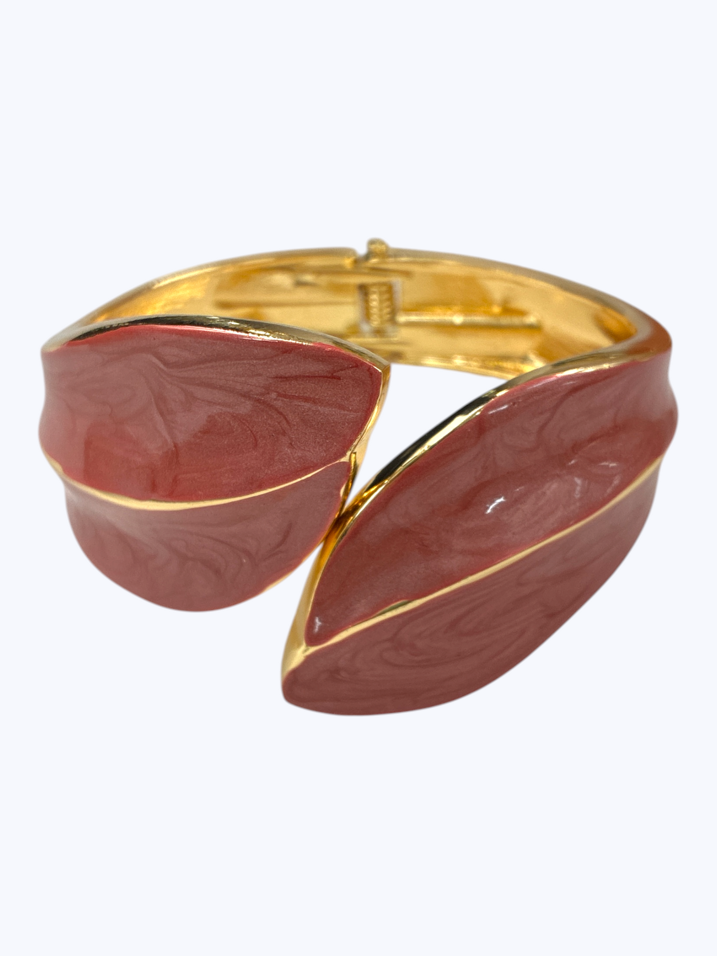 B0506 | Leaf Enamel Hinged Bracelet | BR26161