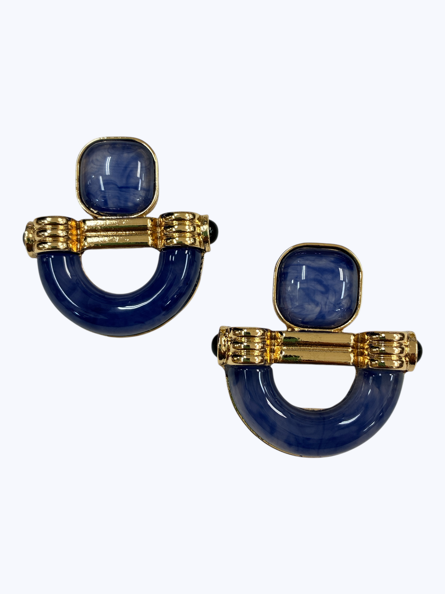 E2493 | Acrylic Horseshoe Drop Earrings | 25E6514