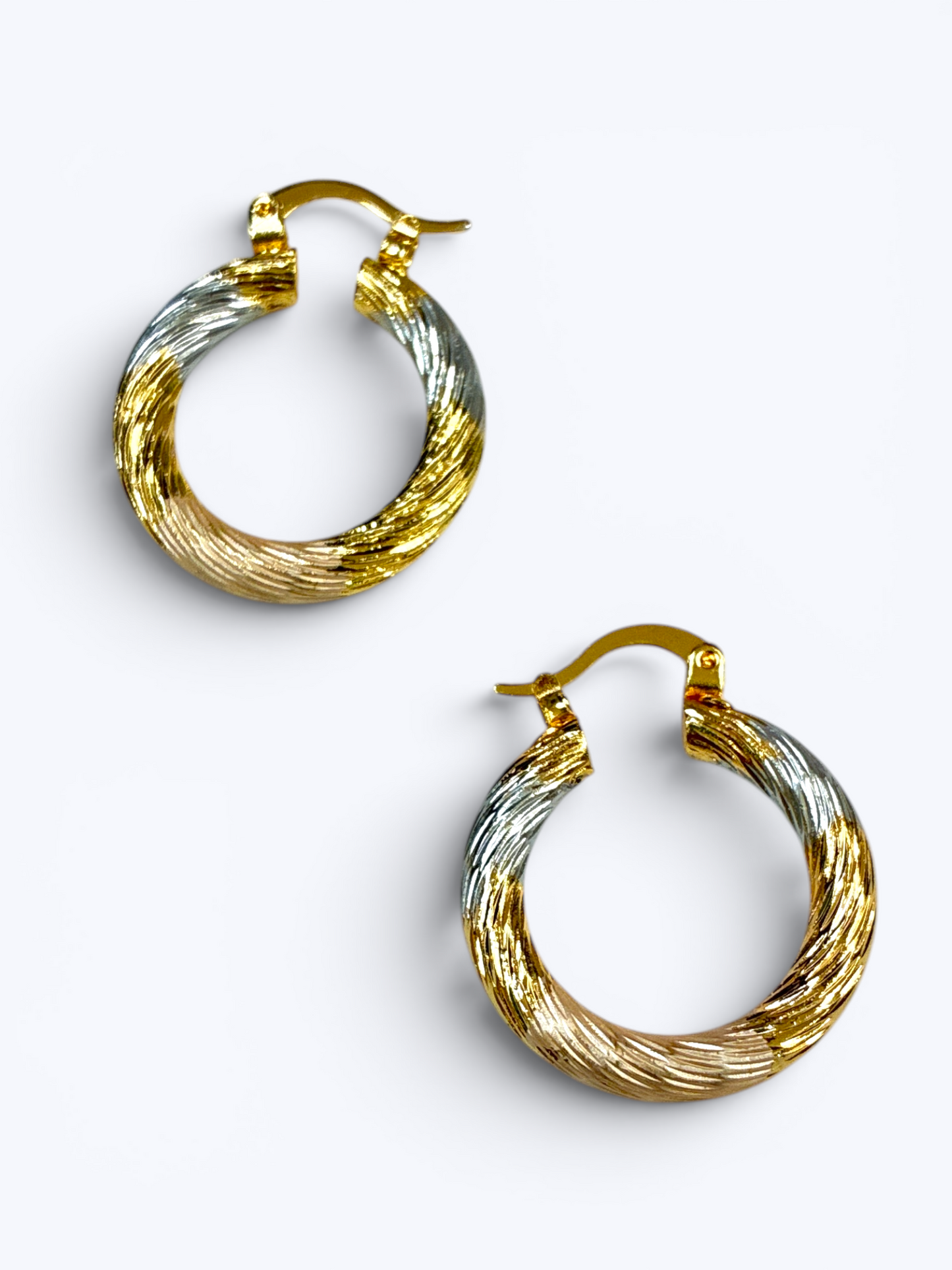 E2215 | Classic Twisted Hoop Earrings | KE2853
