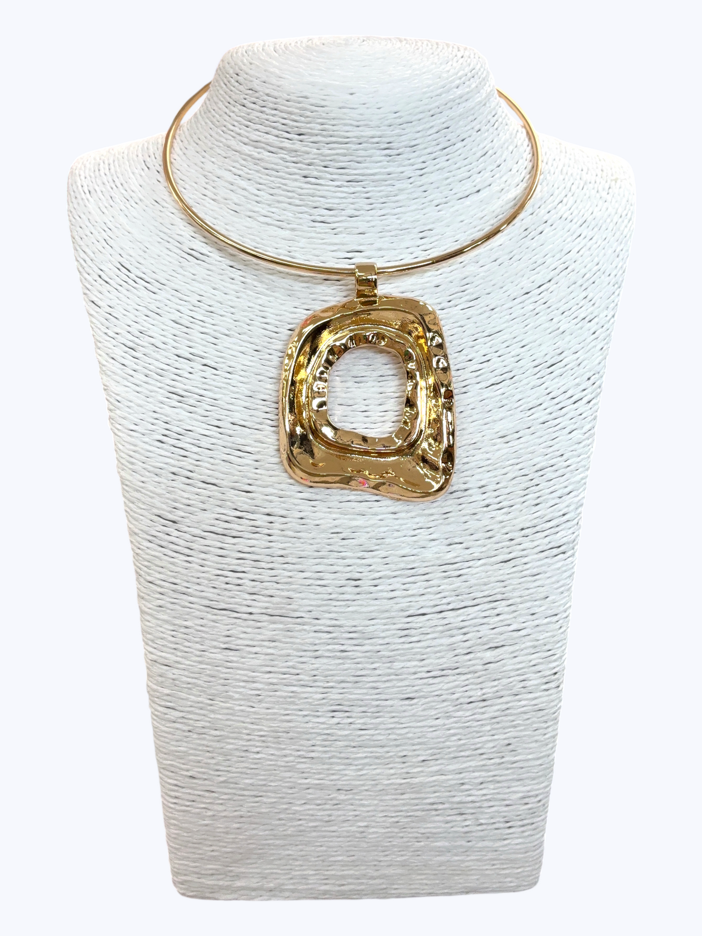 N5264 | Hammered Square Pendant Necklace | 25N1699