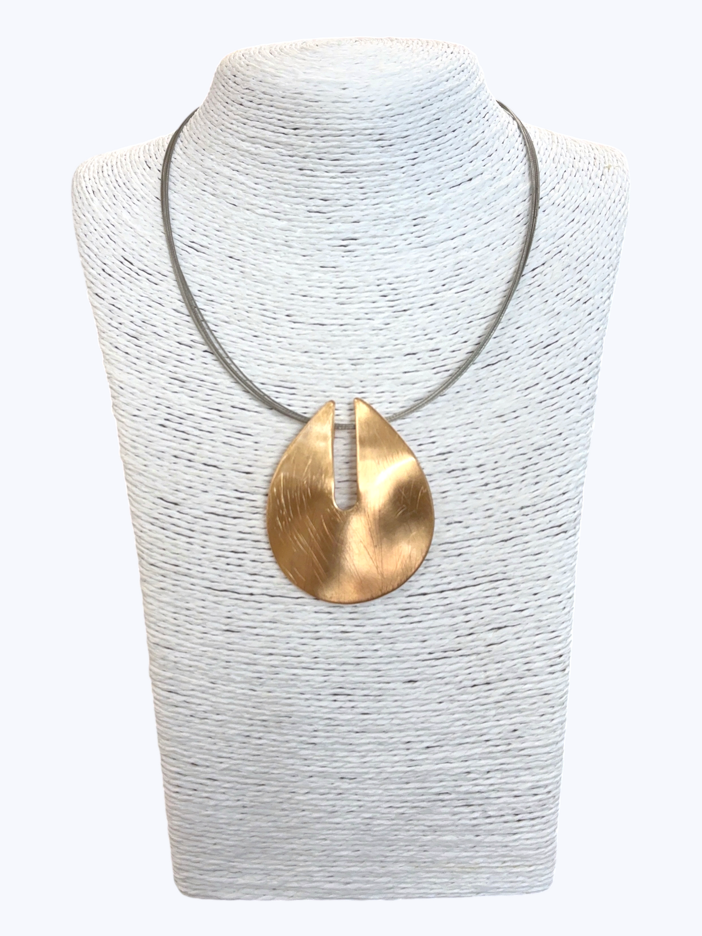 N5268 | Brushed Disc Pendant Necklace | NK26219