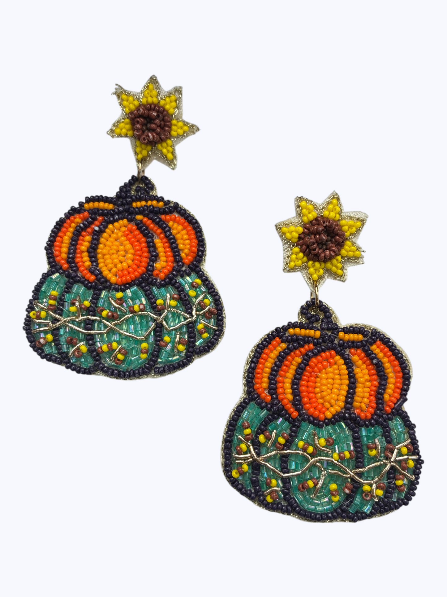E1555 136651 Holiday dangle Earrings