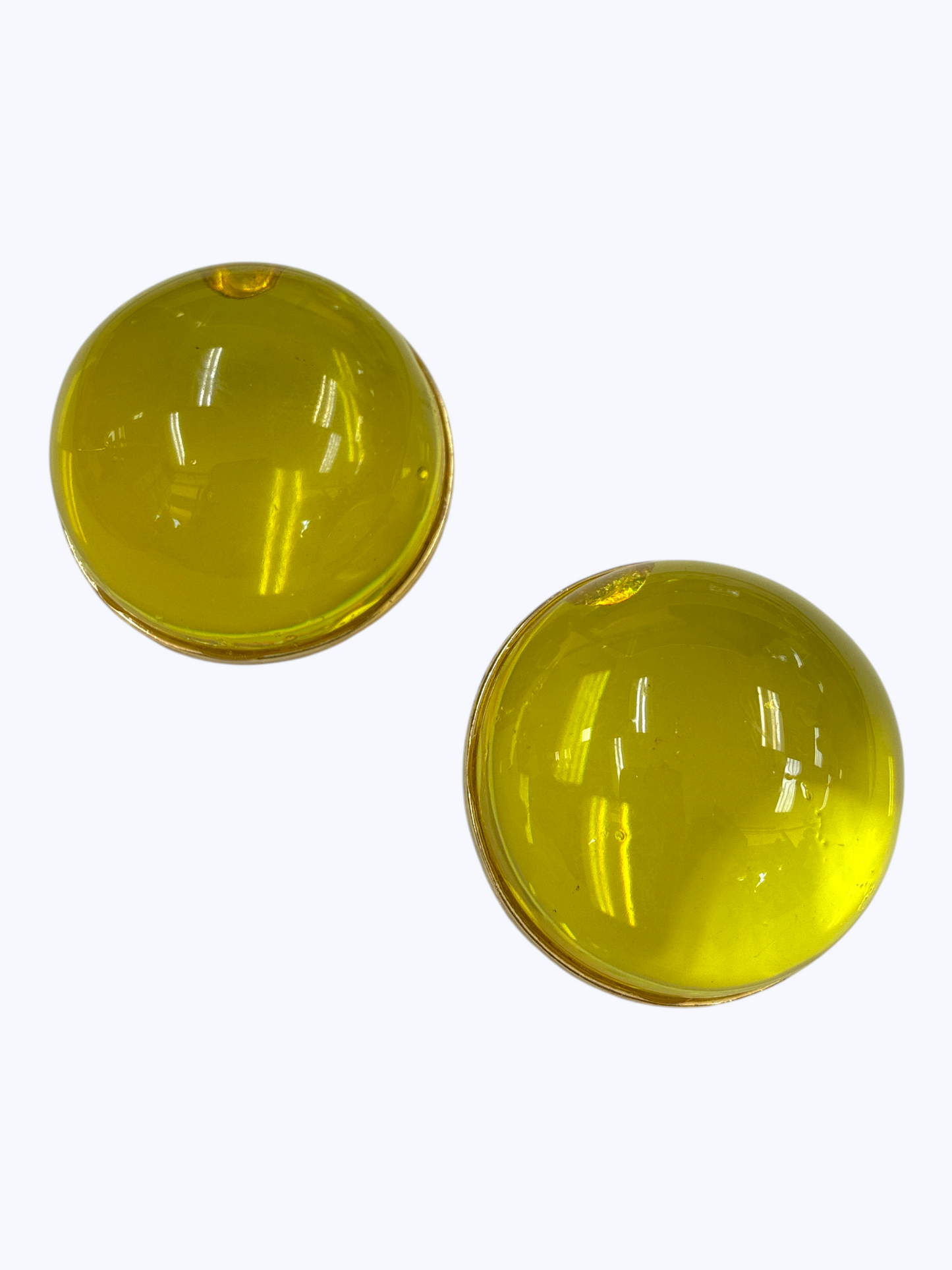 Dome Acrylic Stud Earrings | E2565