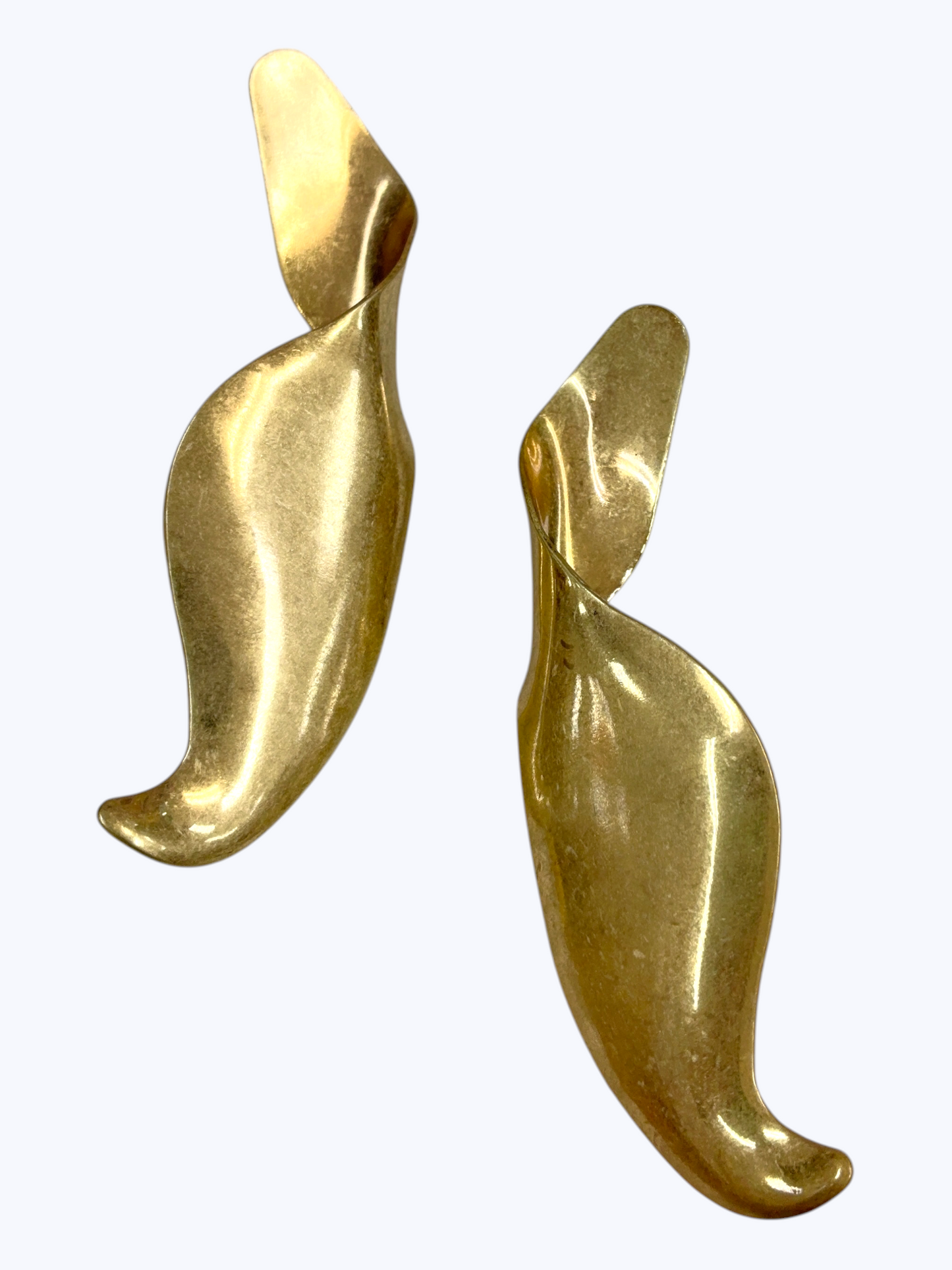 E2566 | Sculptural Twist Earrings | KE1162