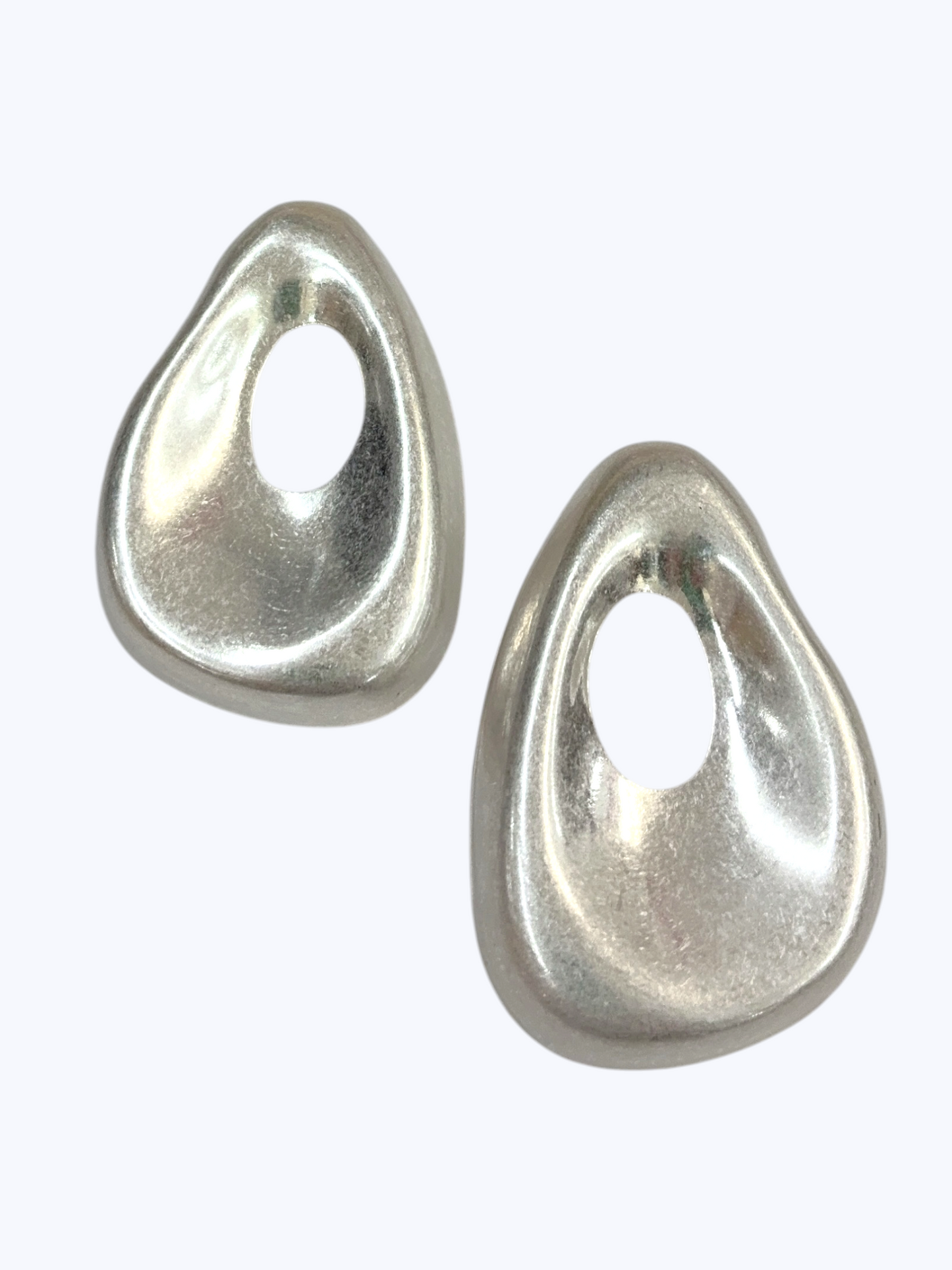 Sculptural Open Oval Earrings | E2567