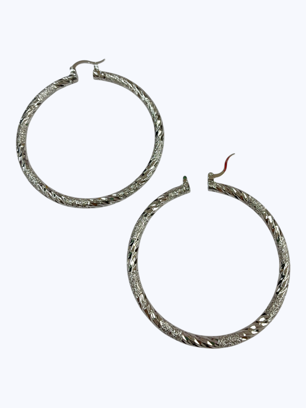 Hammered Classic Hoop Earrings | E2572