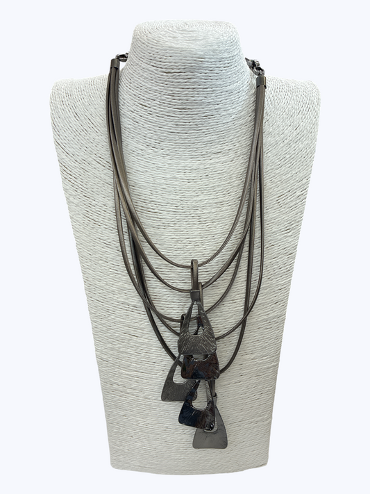 Layered Triangle Short Necklace - N5327