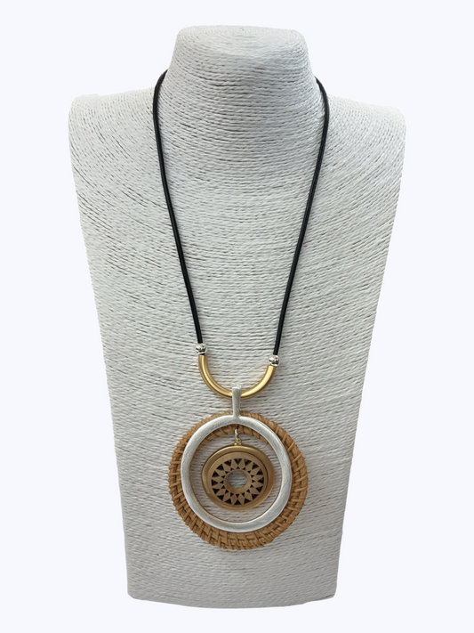 Woven Circle Pendant Necklace - N5328