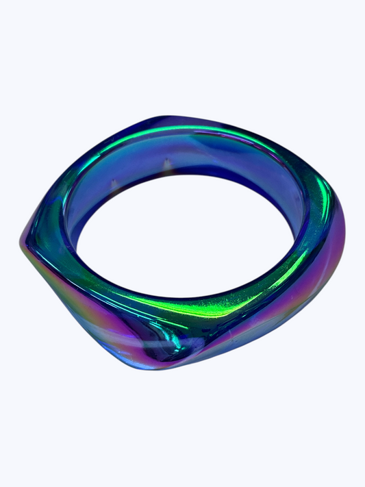 Metallic Iridescent Bangle Bracelet - B0549