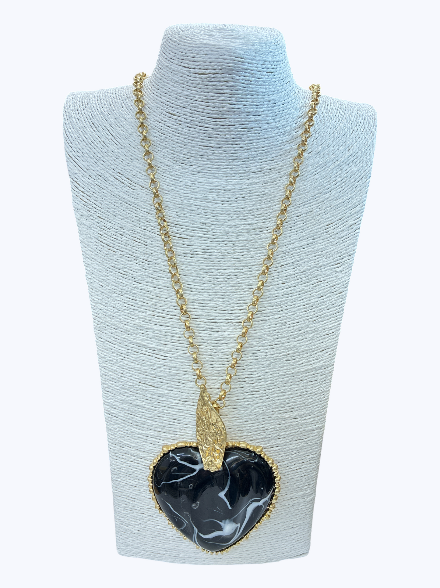 Oversized Heart Pendant Necklace | N5282