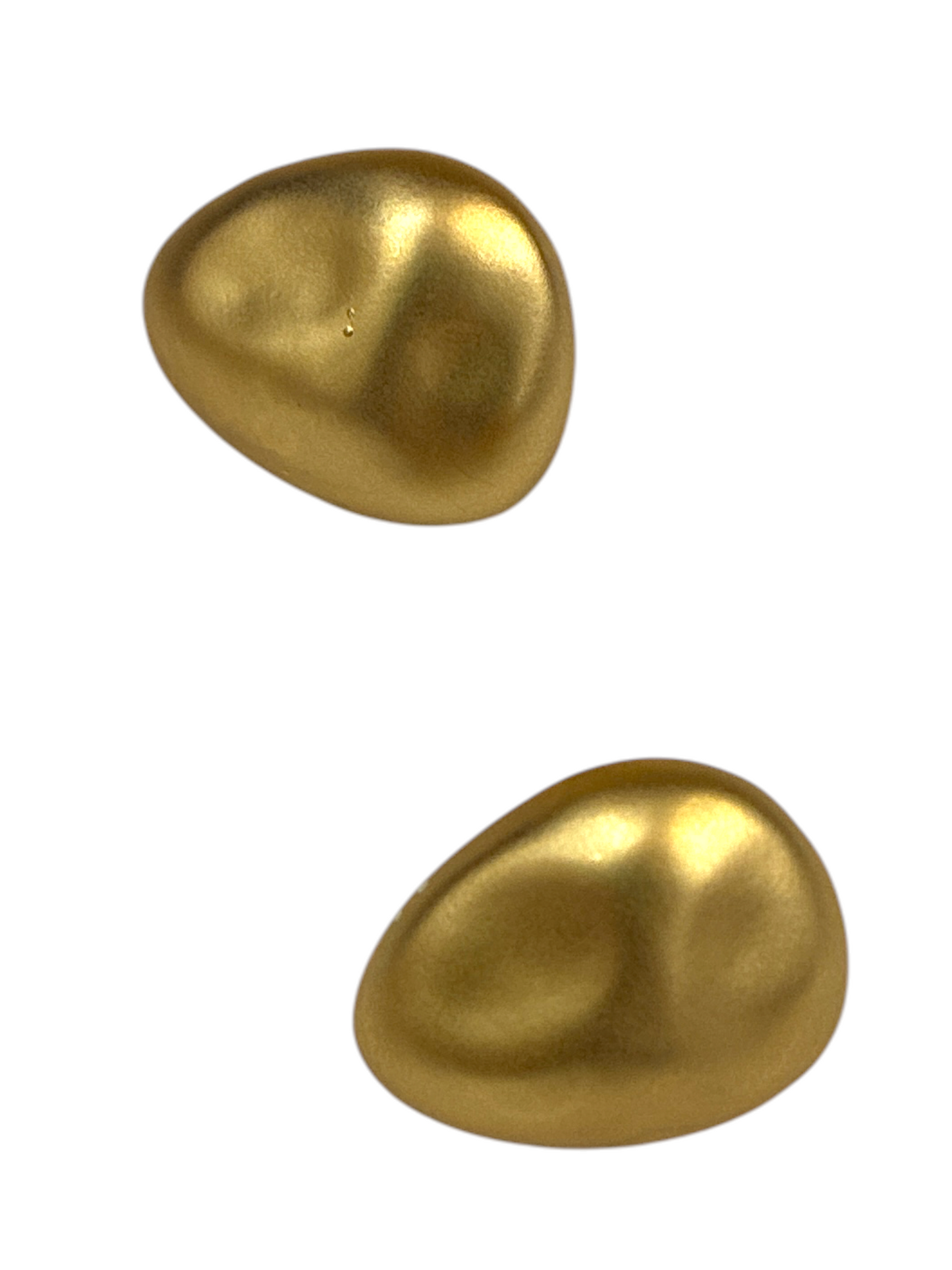 Matte Teardrop Clip Earrings - E2590
