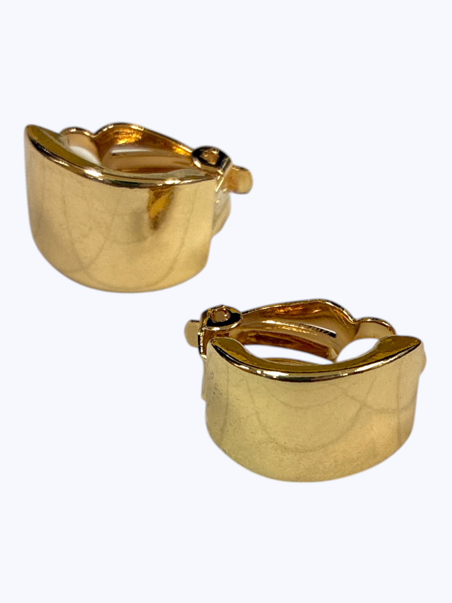 Shiny Wide Clip-On Stud Earrings - E2585