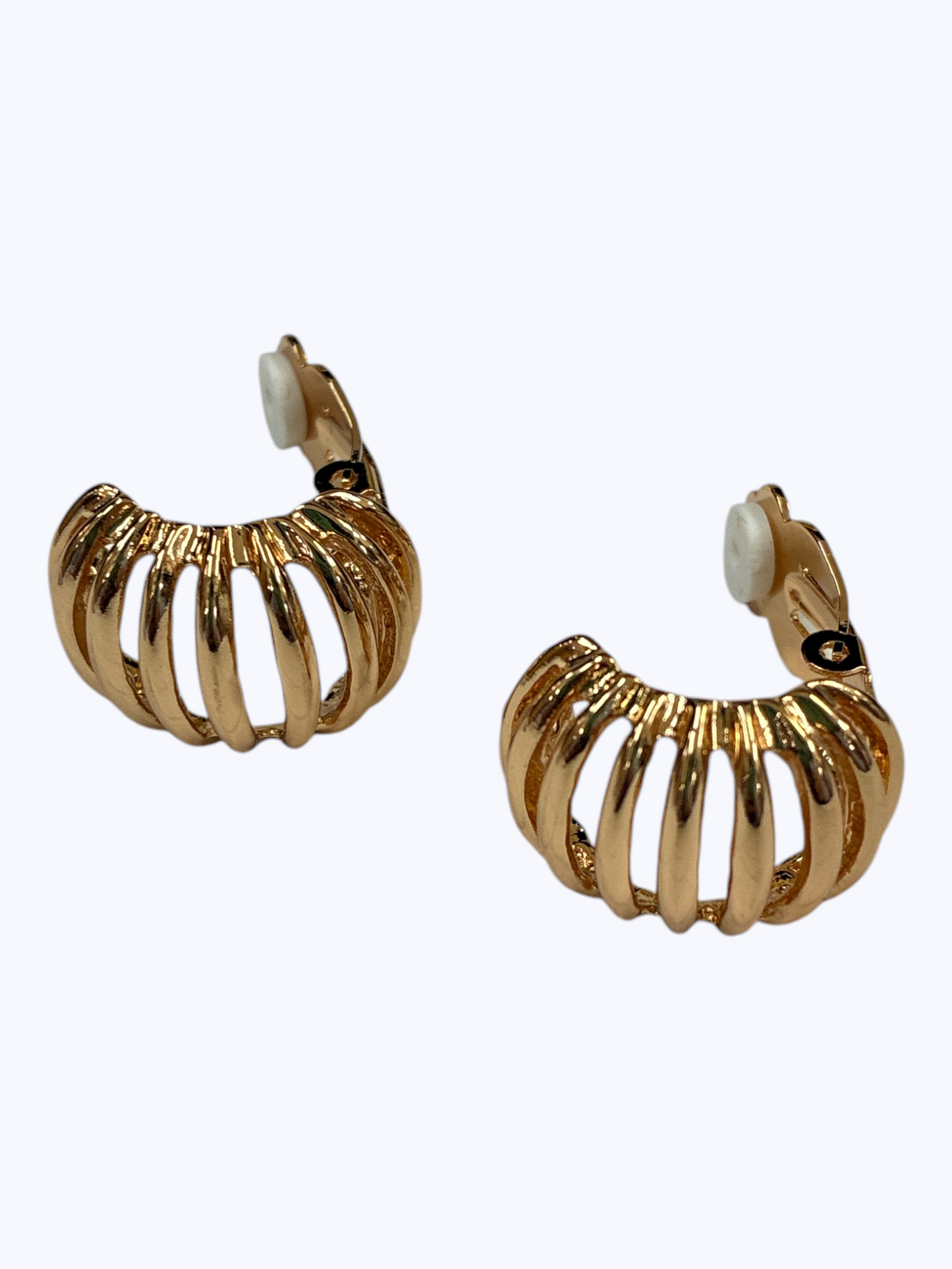 Ribbed Clip-On Earrings - E2586