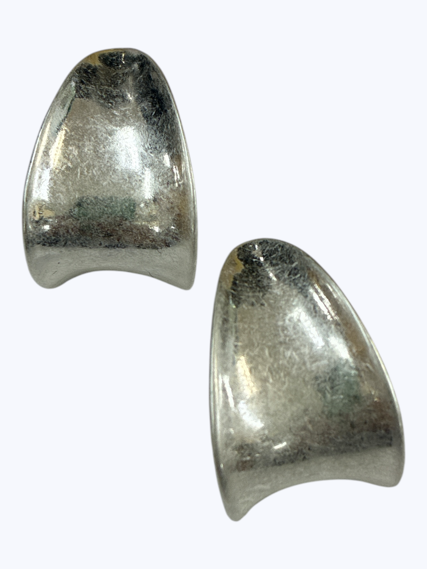 Minimalist Organic Teardrop Studs - E2606