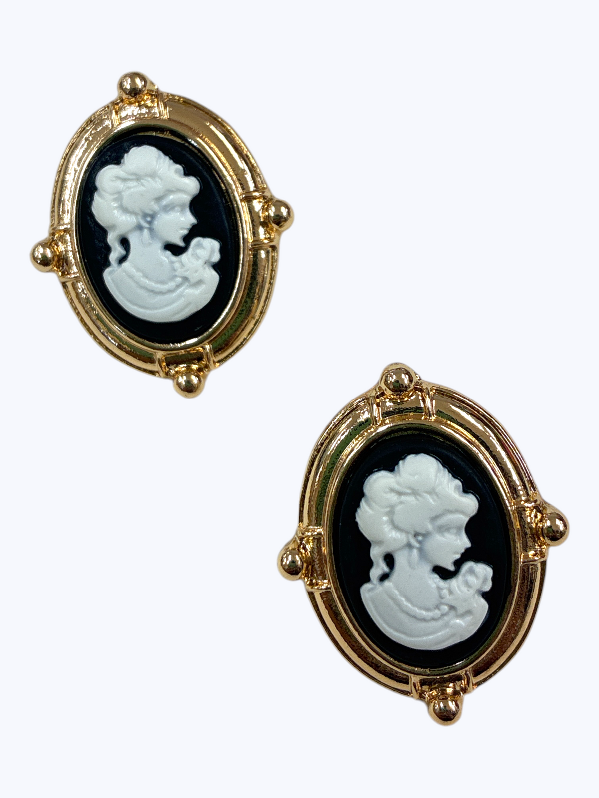 Classic Cameo Oval Stud Earrings | E2678
