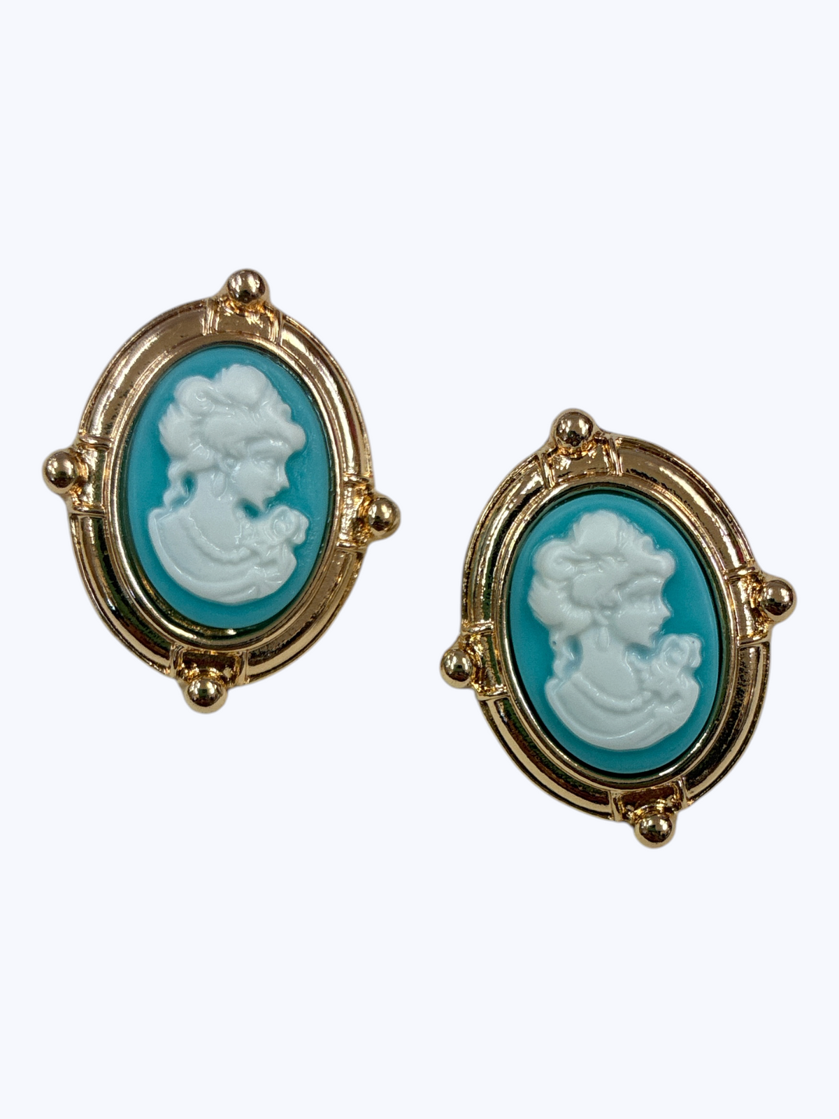 Classic Cameo Oval Stud Earrings | E2678