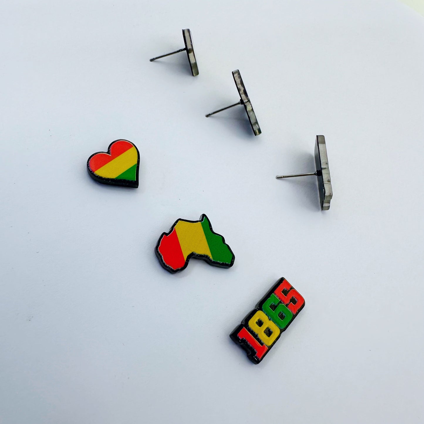 E0131 | Pride Stud Earrings | ME20682