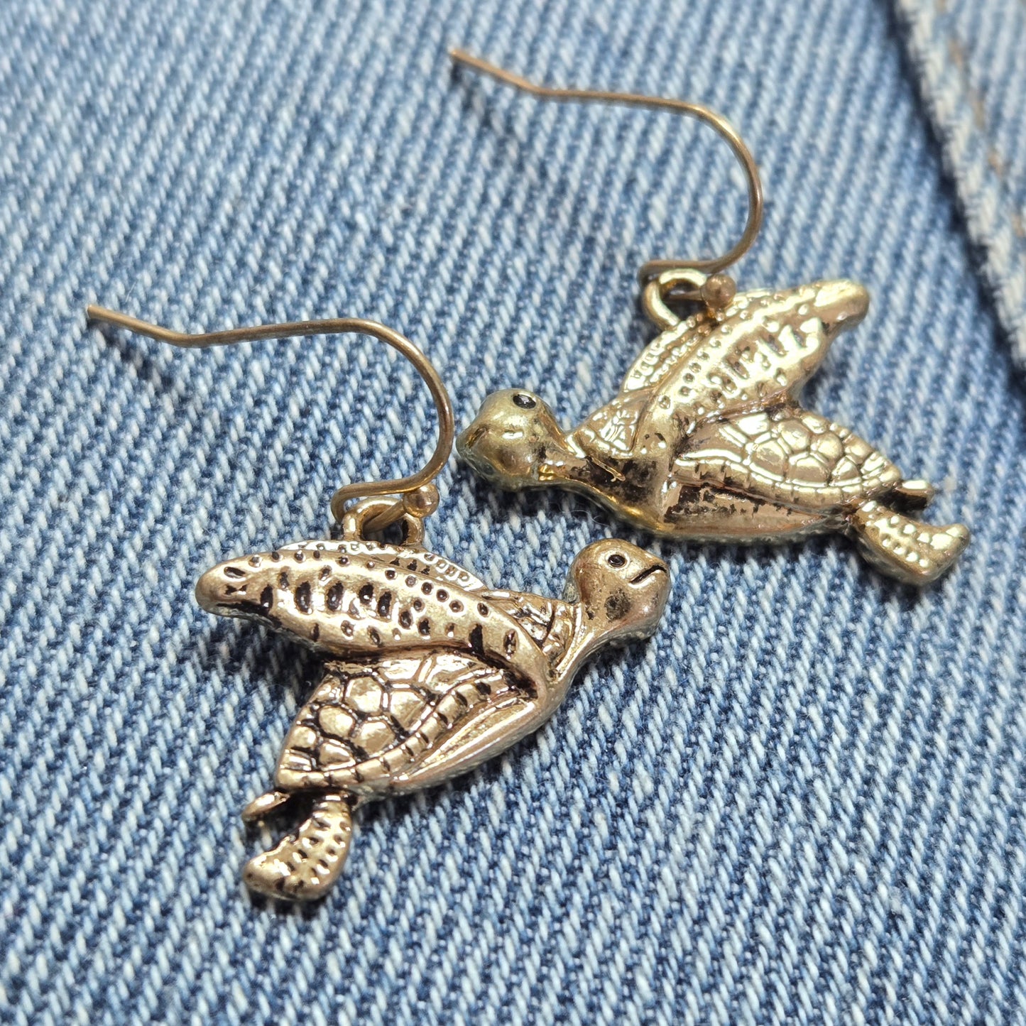 E1225 QE4654 Turtle Drop Dangle Earrings