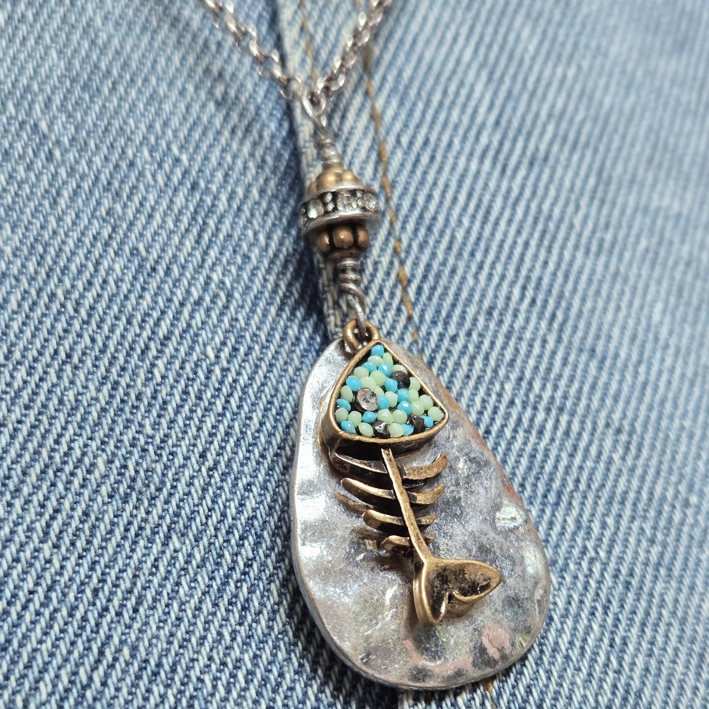 N0551 QNE12644 Fish Bone Pendant Necklace