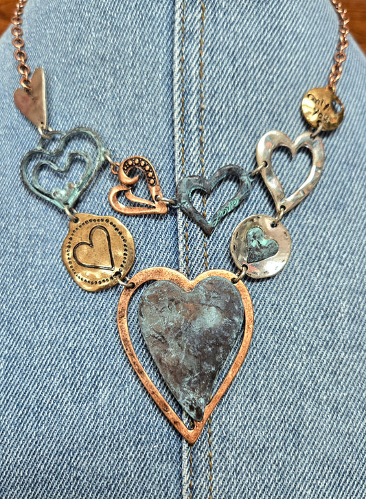 N0429 QNE15572 Antique Tone Metal Heart Love Designs Linked Necklace