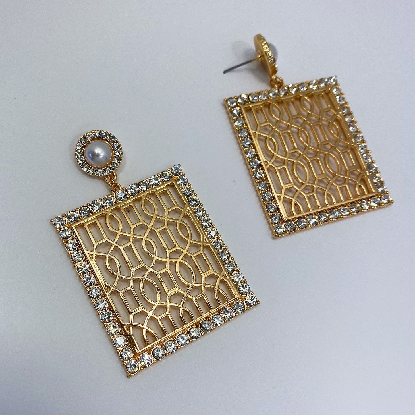 E1884 | Refined Drop Dangle Earrings | 25E1928