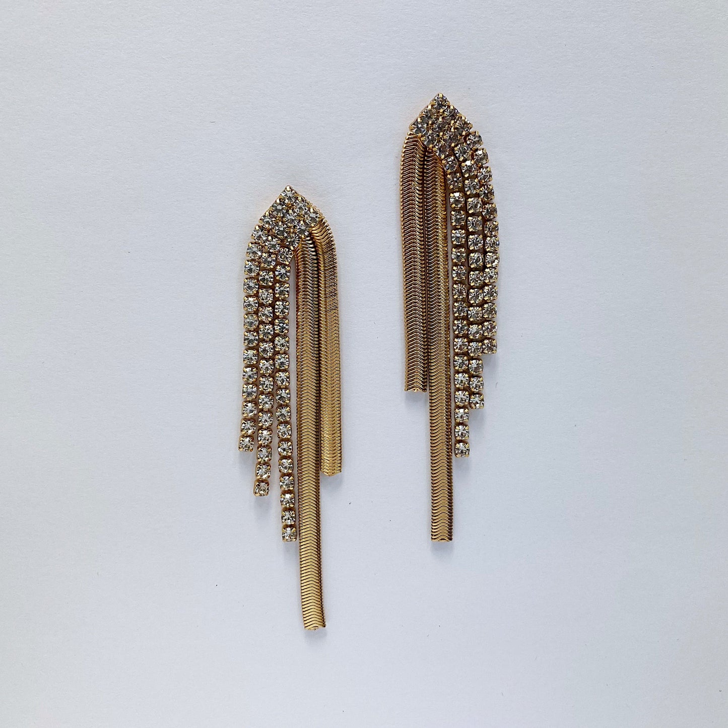 E1486 | Sculpted Crystal Tassel Earrings | 25E2074