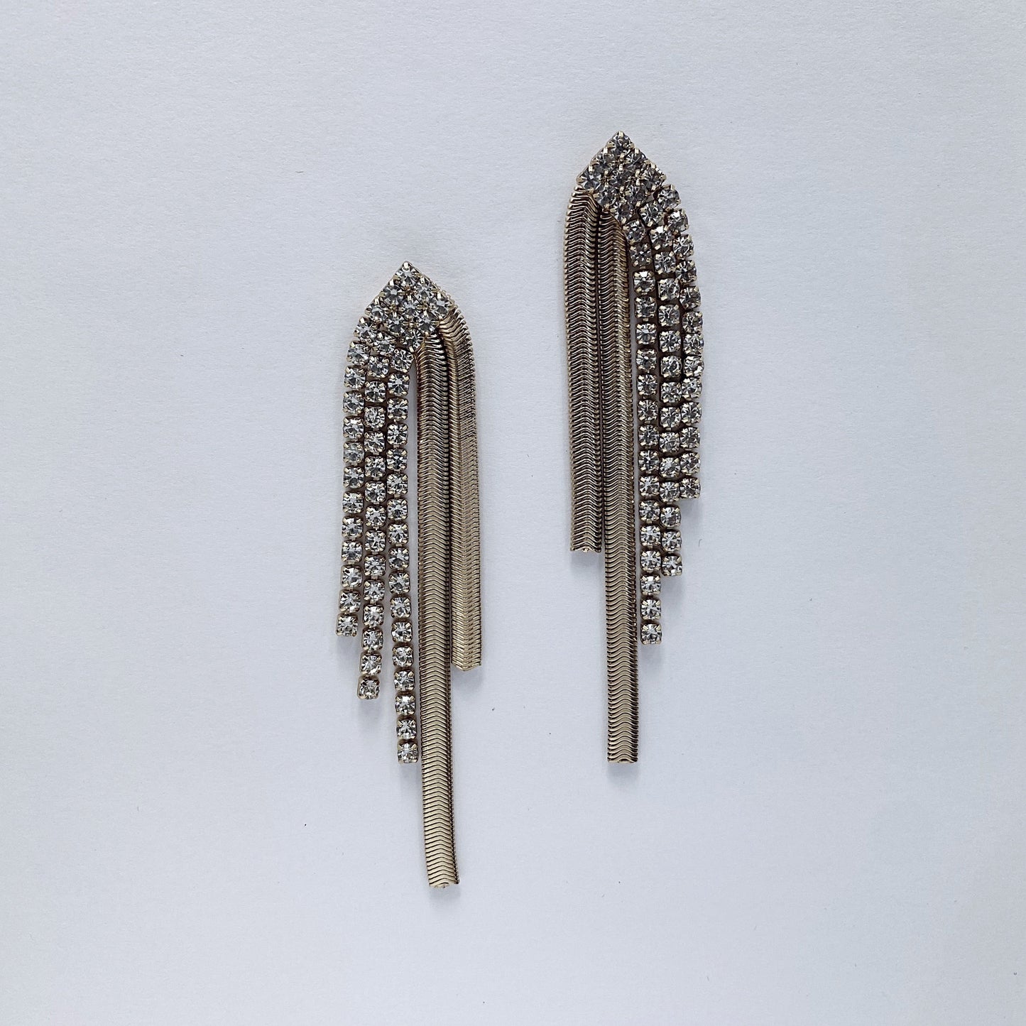 E1486 | Sculpted Crystal Tassel Earrings | 25E2074