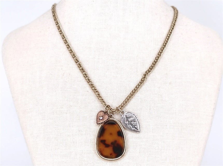 N0670 TNE2715 Pendant Necklace