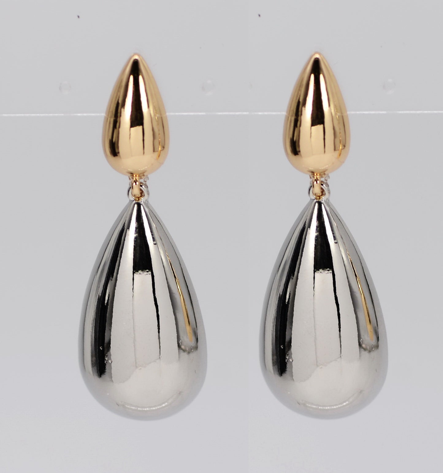 E0207 | Two-Tone Teardrop Earrings |25E4075