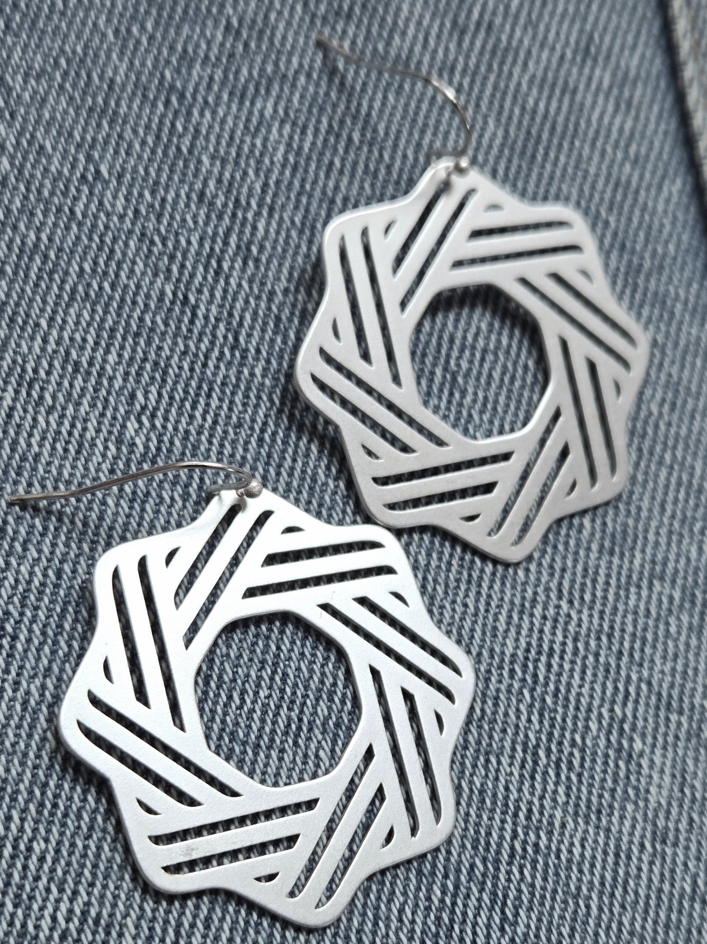 E1292 VER3618 Drop Dangle Hook Earrings