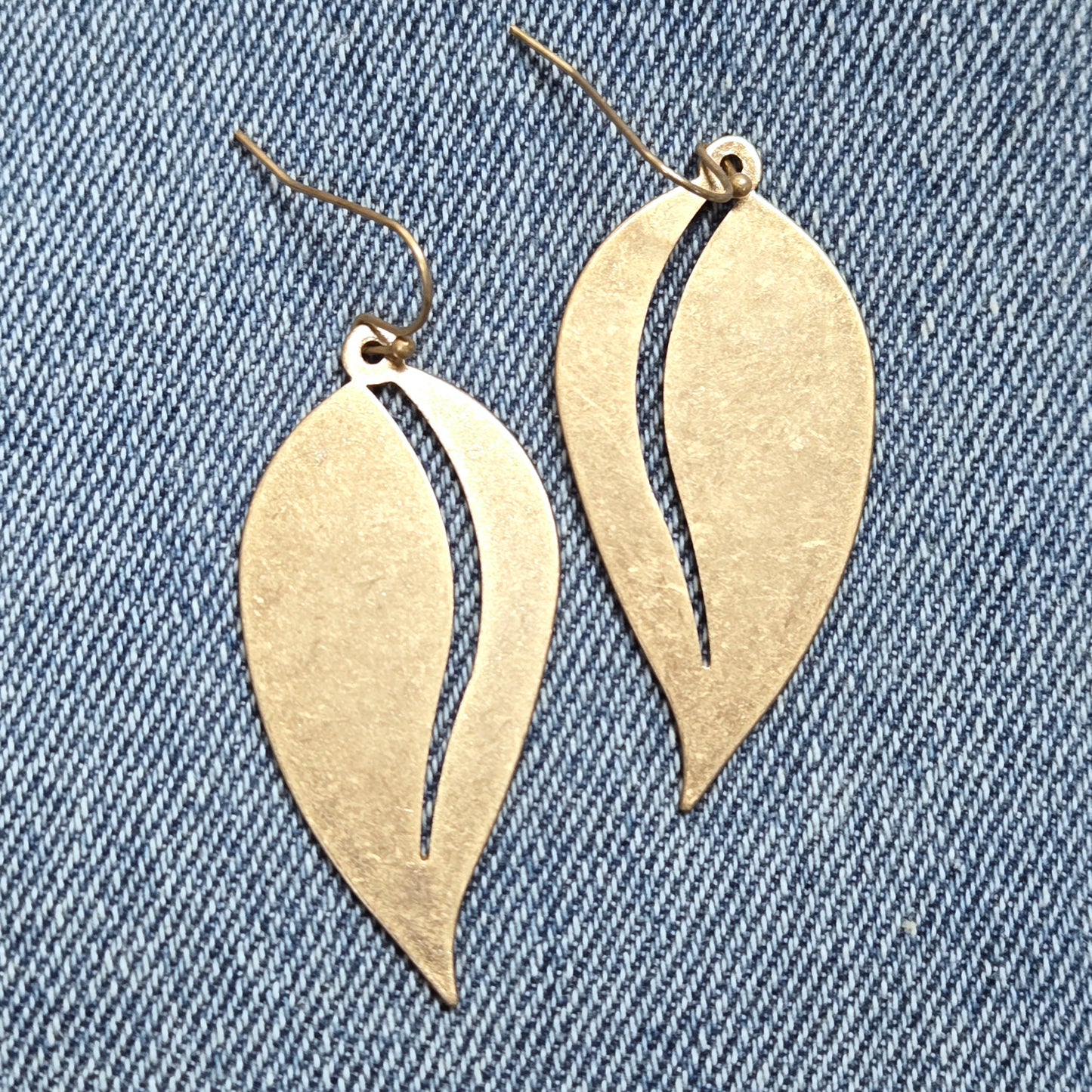 E1291 VER3659 Leaf Drop Dangle Earrings
