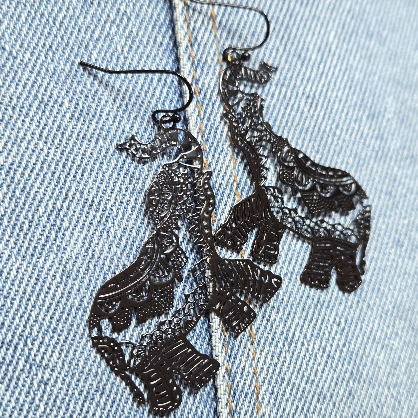E1241 VER5866 Elephant Drop Dangle Earrings