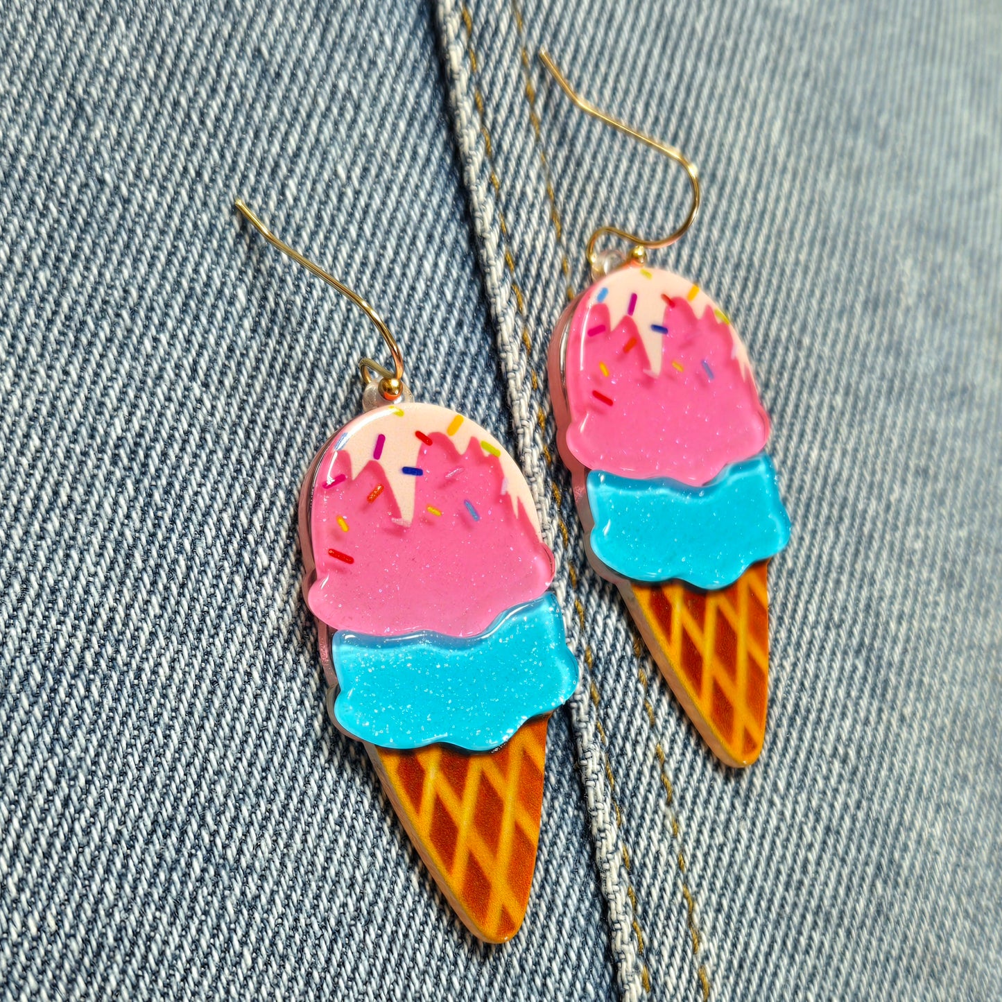 E1056 VER5981 Ice cream Cone Design Drop Dangle Post Earrings