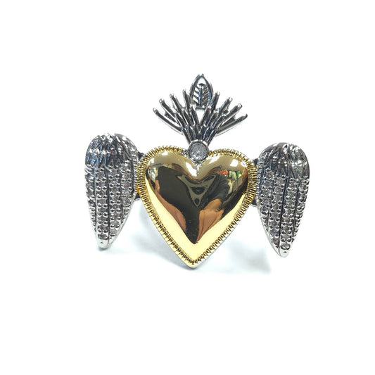Heart-shaped pendant with wings on a white background