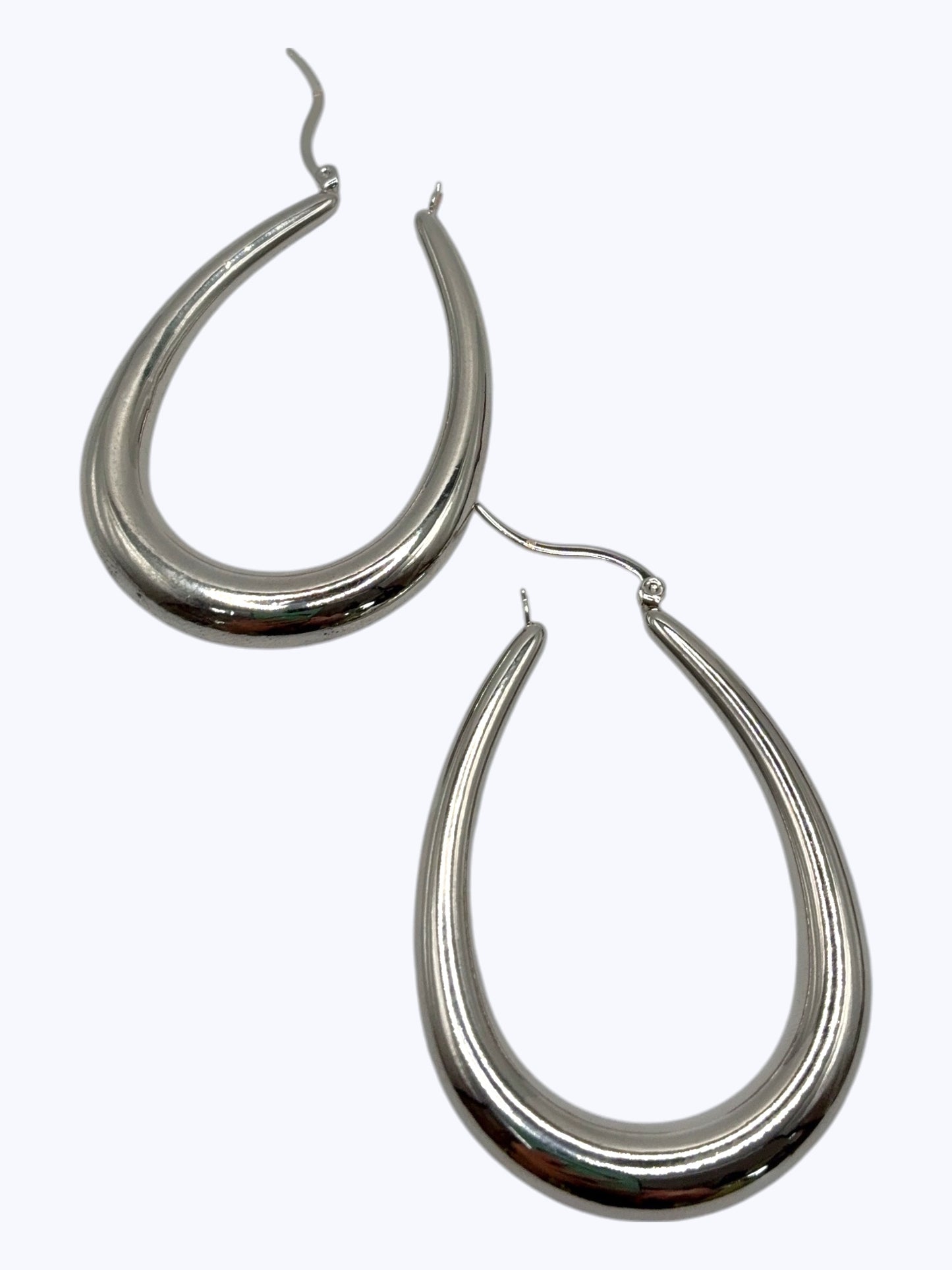 E2486 | Teardrop Hoop Earrings | KE2904
